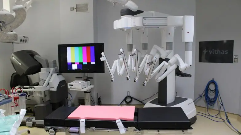 Surgical Robotic System 784x441.jpg